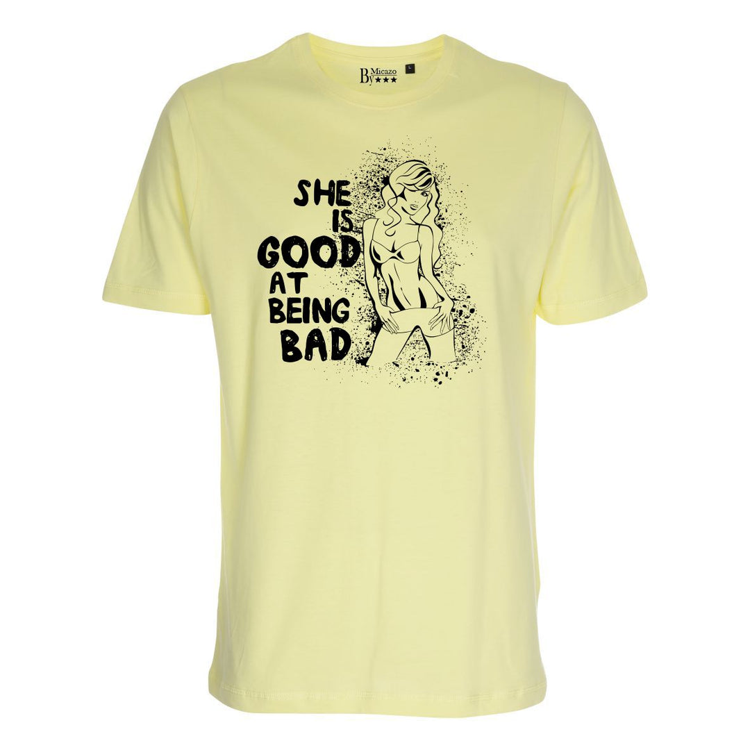 She is good at being bad... Fås i flere farver...