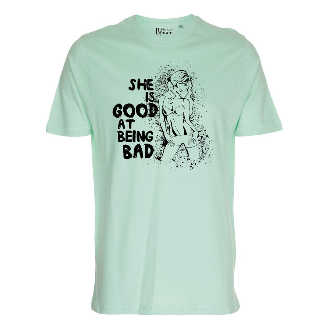 She is good at being bad... Fås i flere farver...