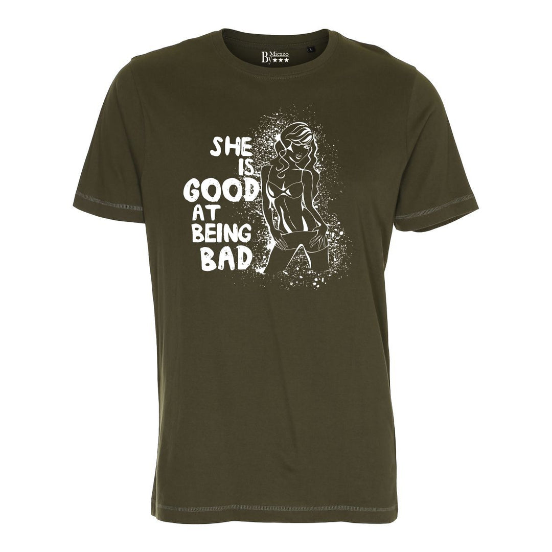 She is good at being bad... Fås i flere farver...