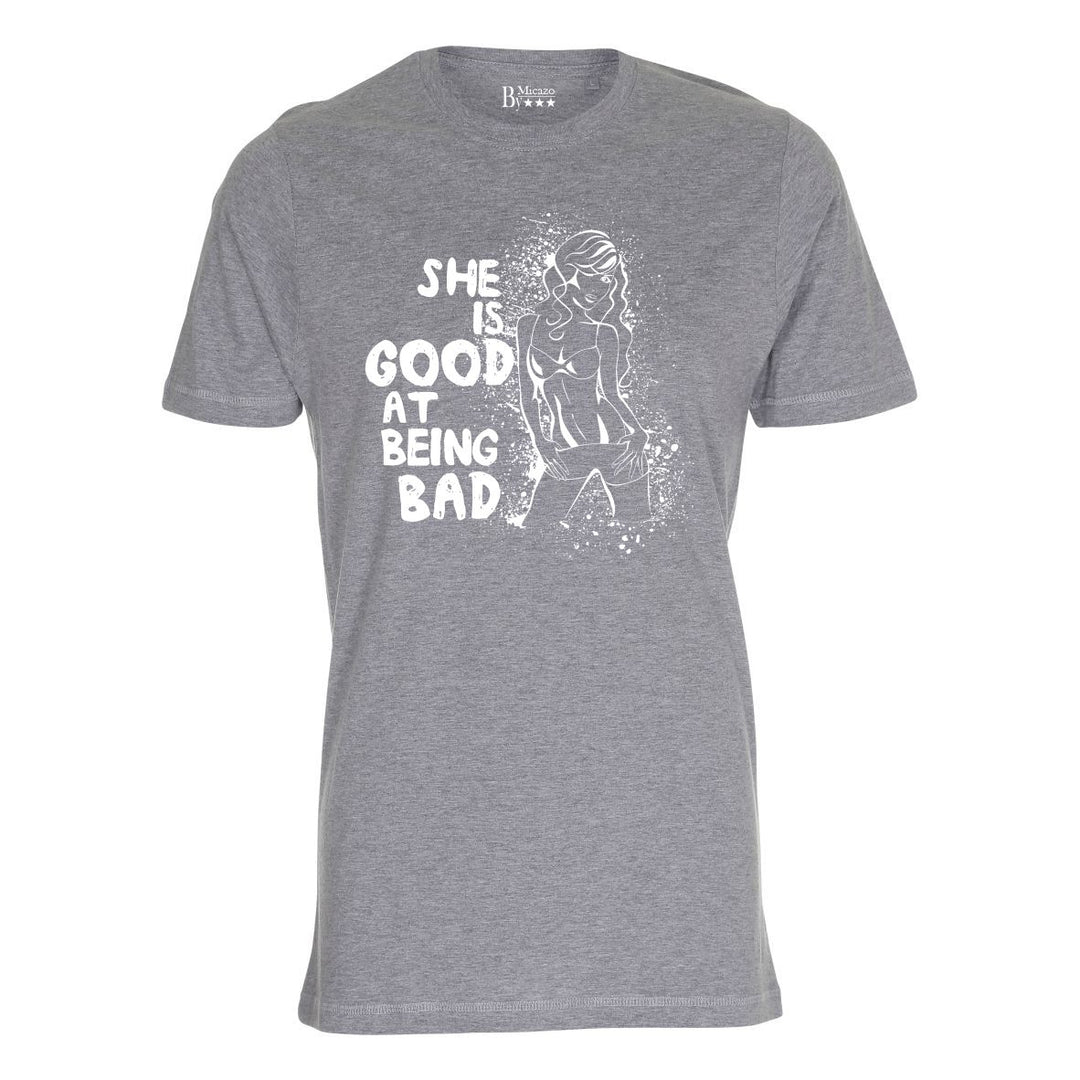 She is good at being bad... Fås i flere farver...